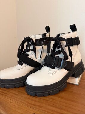 UGG White and Black Lace-Up Buckle Combat Boots